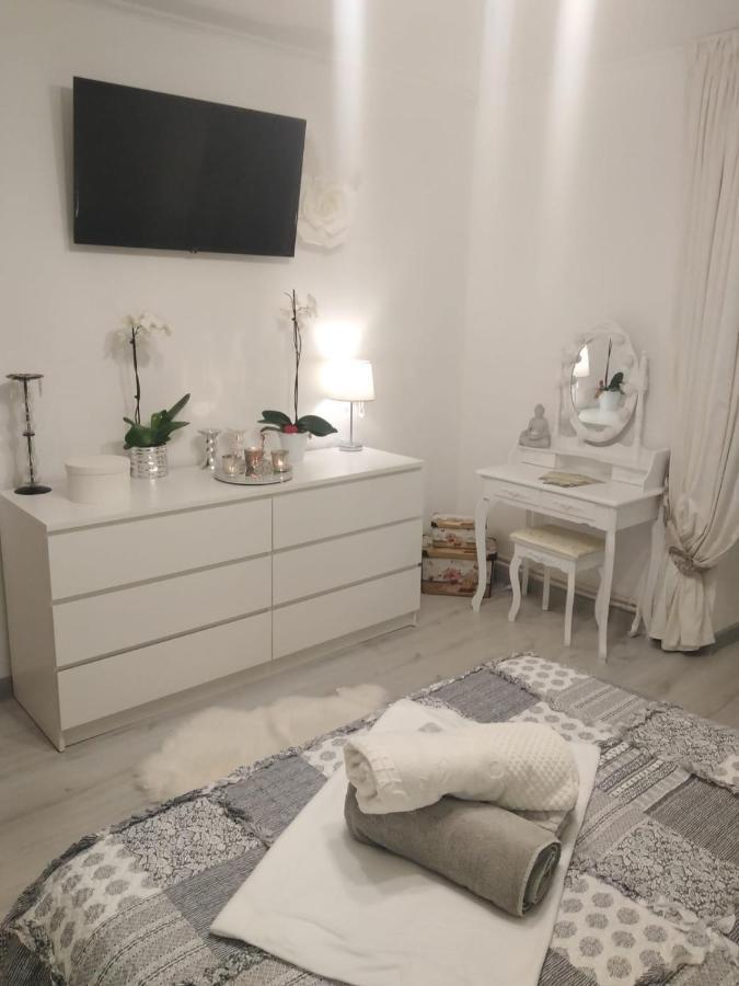La Monica 2 - Cazare Straja - Lupeni - Retezat - Parang Leilighet Eksteriør bilde